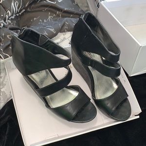 Black Wedges Kenneth Cole Unlisted